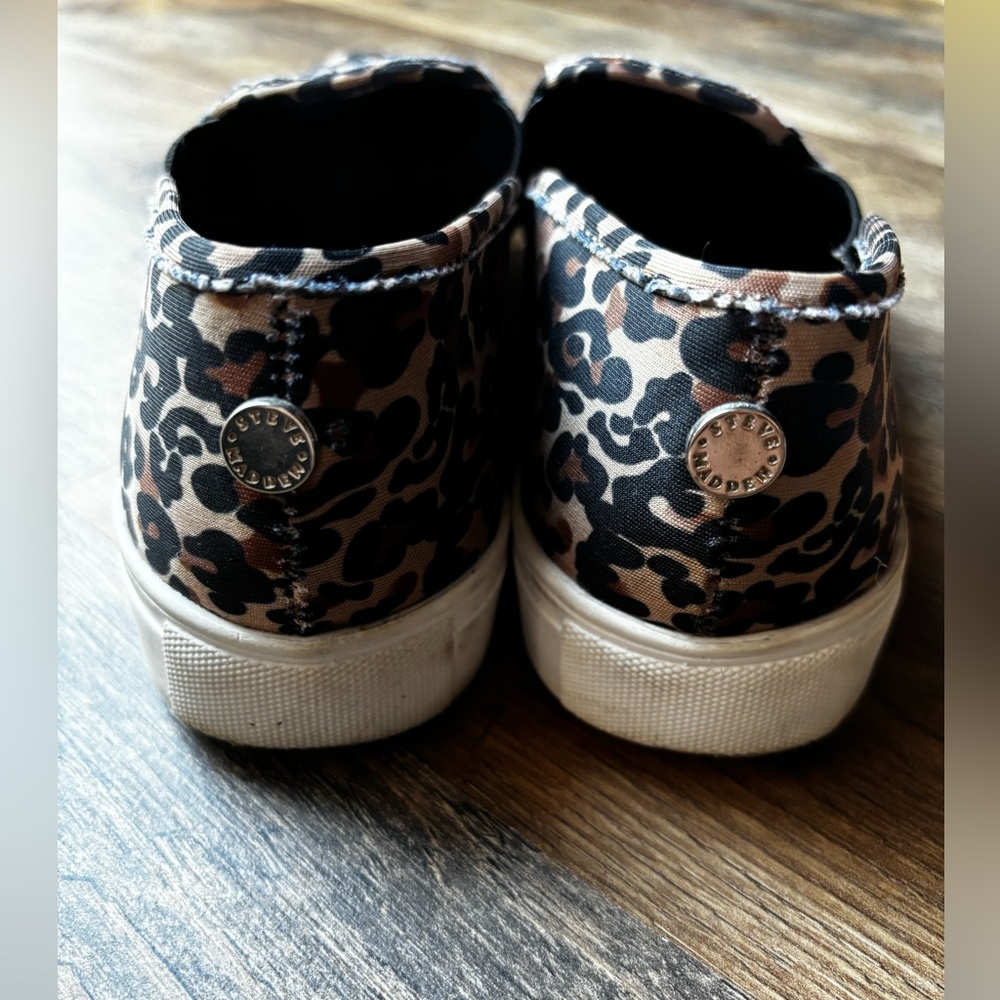 Steve Madden Brown Black Cheetah Print Slip On Tennis Shoes - Picture 3 of 8